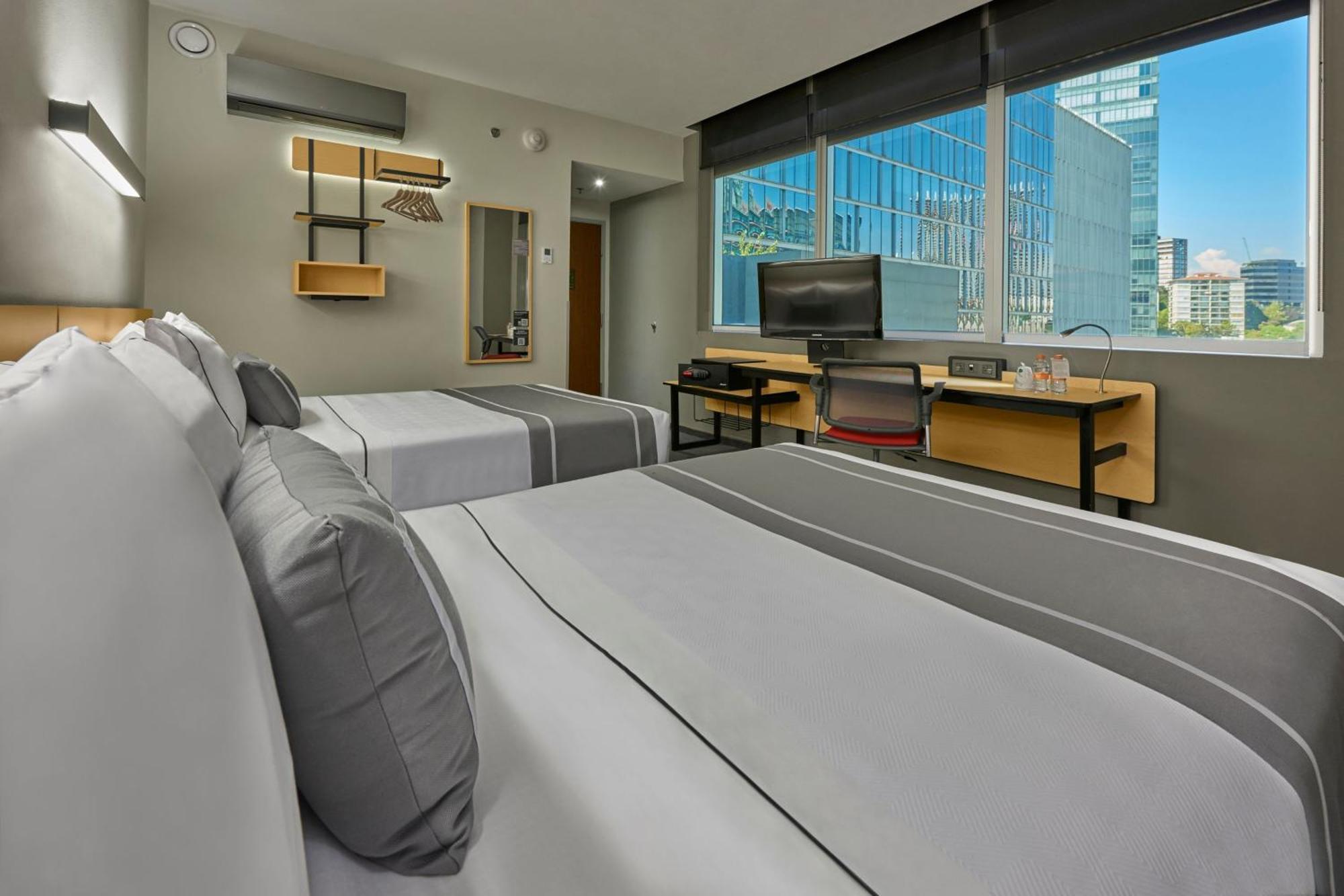 City Express Plus By Marriott Monterrey Nuevo Sur Bagian luar foto