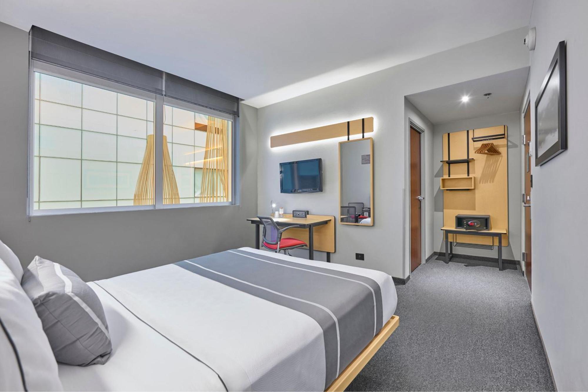 City Express Plus By Marriott Monterrey Nuevo Sur Bagian luar foto