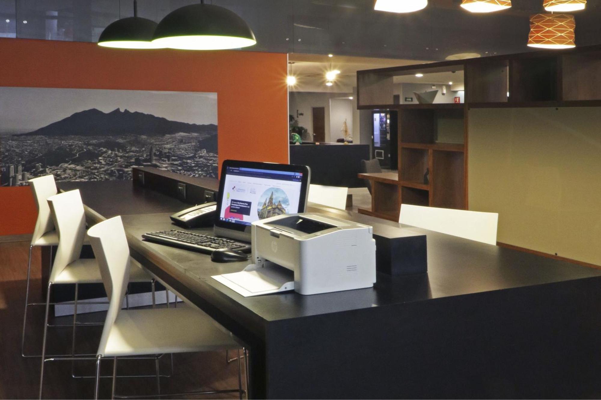 City Express Plus By Marriott Monterrey Nuevo Sur Bagian luar foto