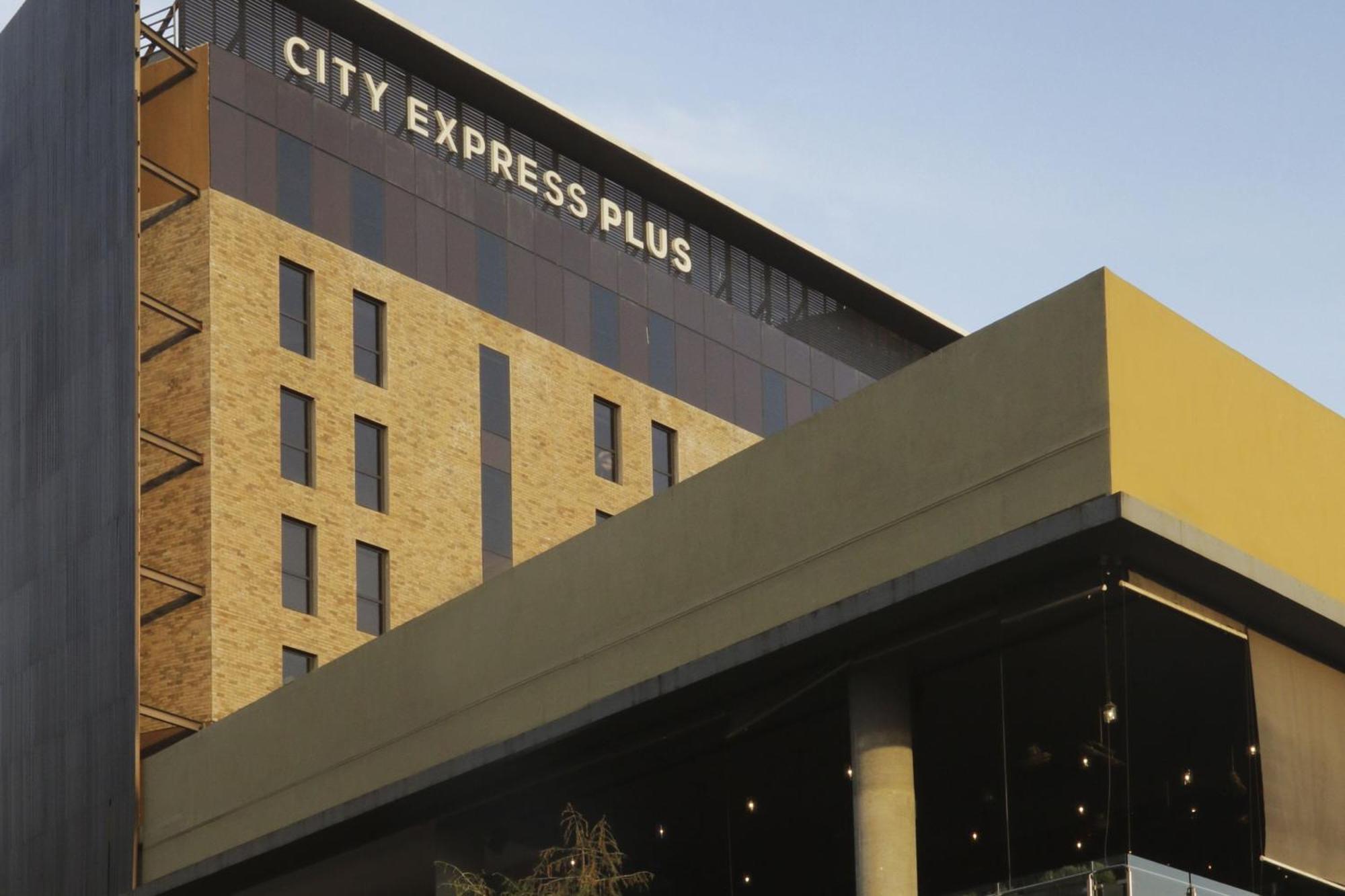 City Express Plus By Marriott Monterrey Nuevo Sur Bagian luar foto